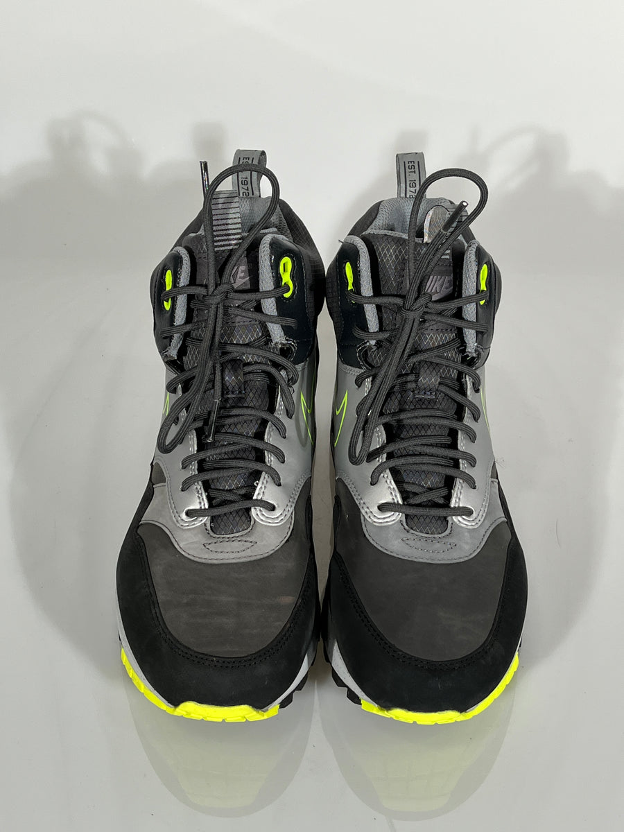 Nike Air Waterproof High Top Shoes